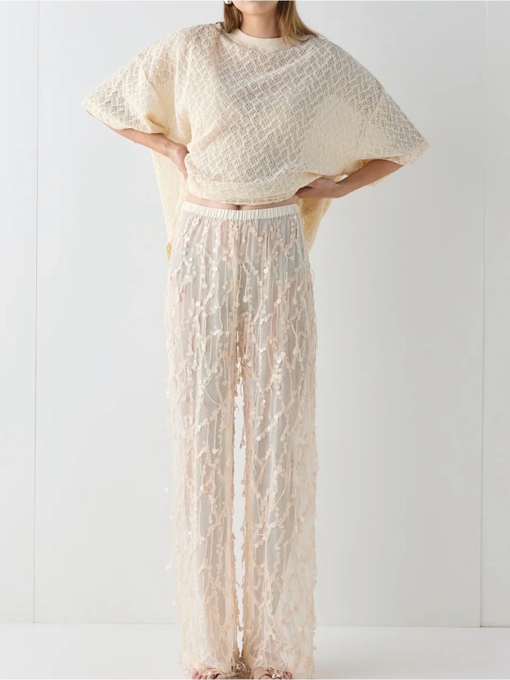 NWT - VRG GRL - SIA SEQUIN PANTS CREAM